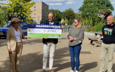 Flinke donatie voor Fietsmaatjes Rotterdam-Kralingen